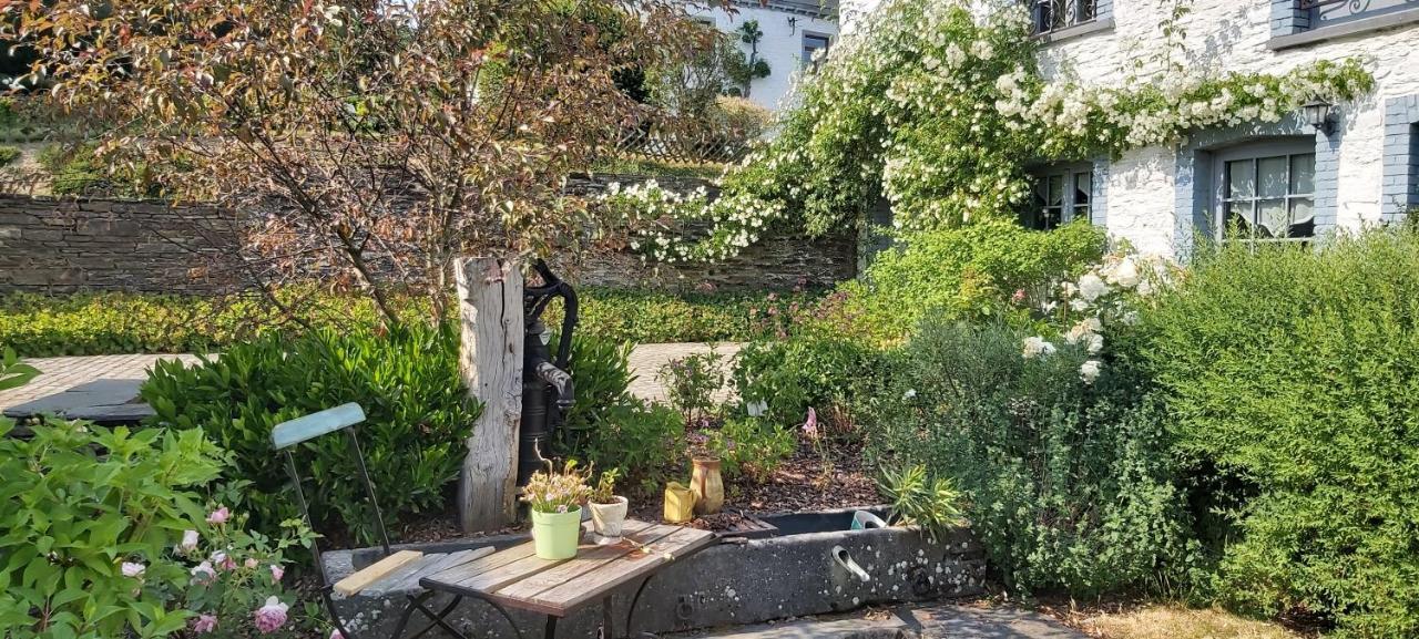 La Ferme De La Chapelle - Gite Et Chambres D'Hotes Cherain Exteriör bild